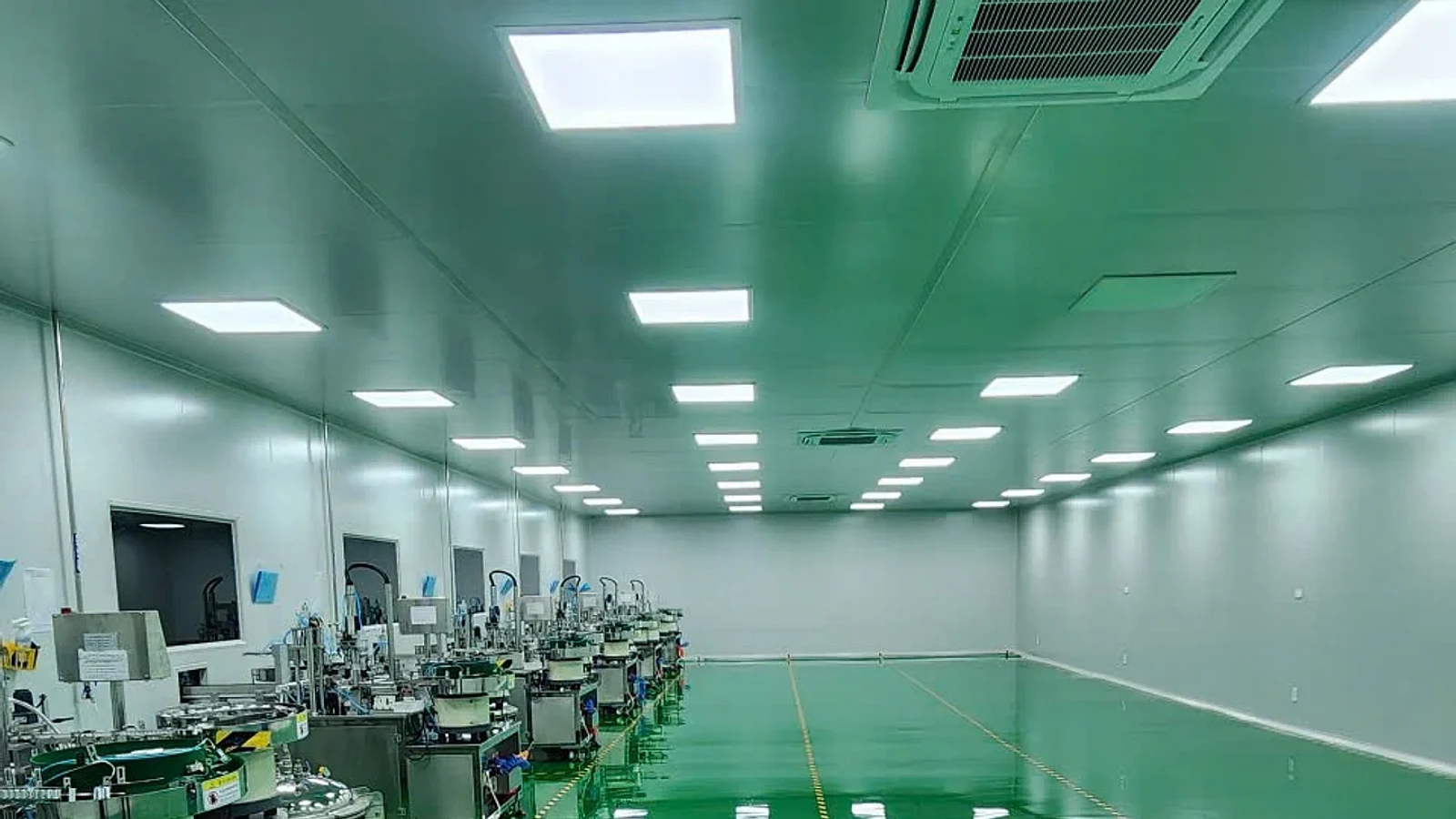 Không gian kỹ thuật phòng sạch